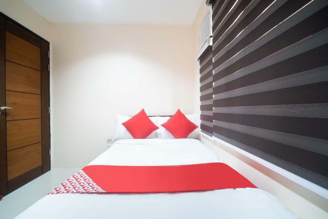 Oyo 199 Solange Apartelle Davao City Екстериор снимка