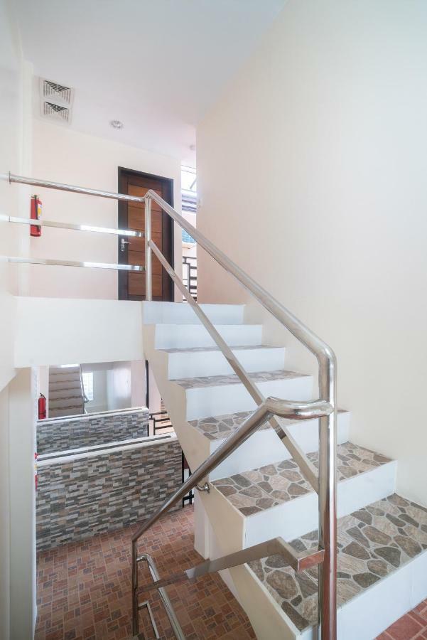 Oyo 199 Solange Apartelle Davao City Екстериор снимка