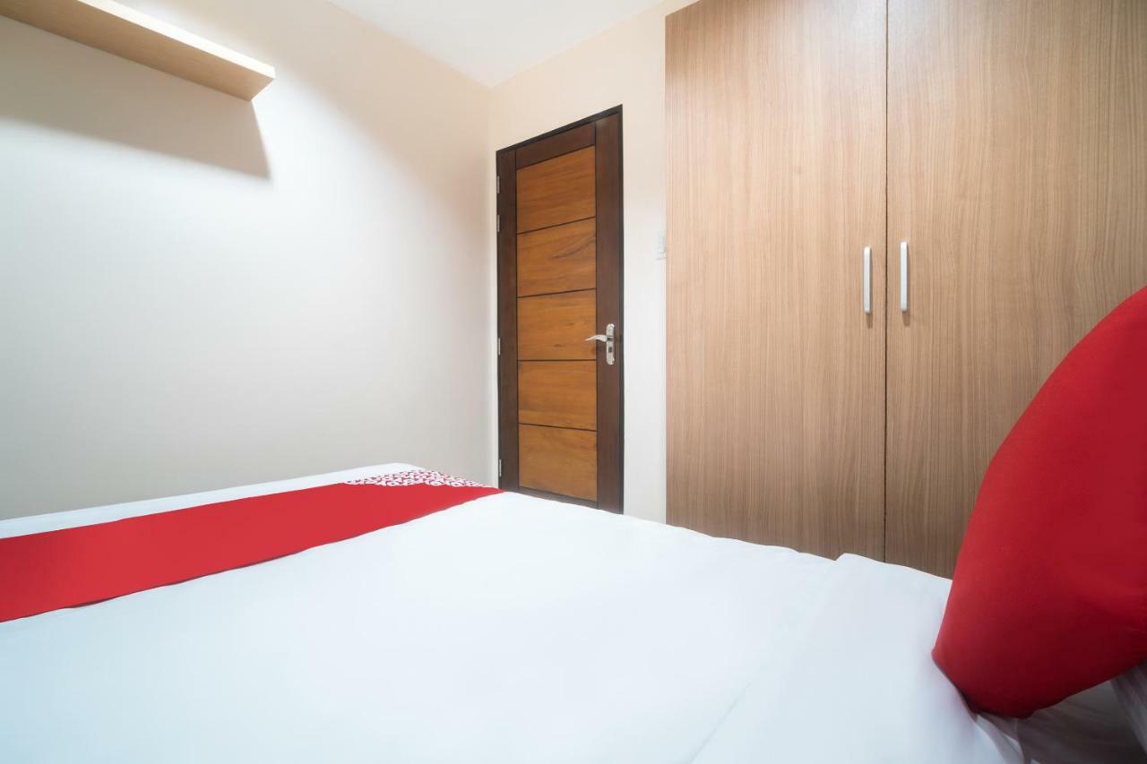Oyo 199 Solange Apartelle Davao City Екстериор снимка