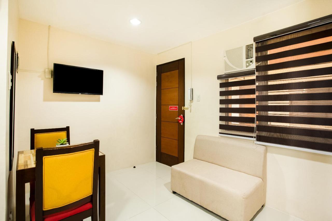 Oyo 199 Solange Apartelle Davao City Екстериор снимка